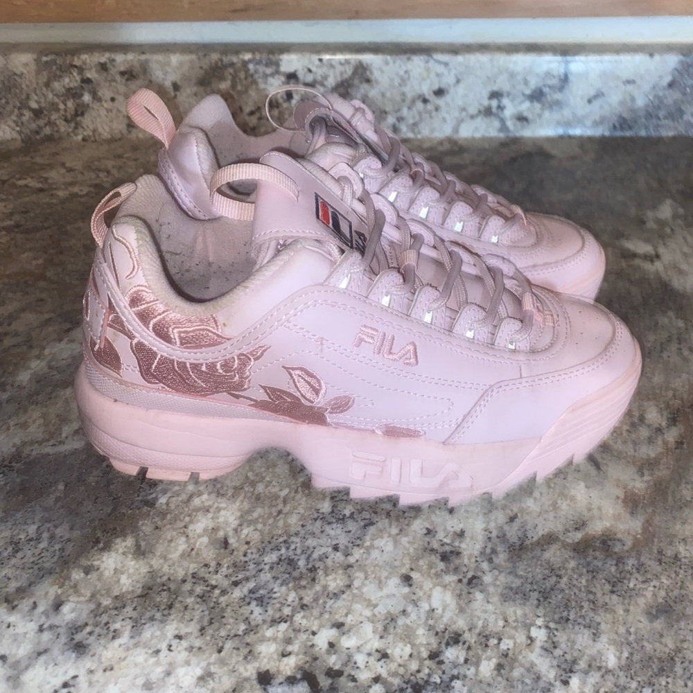 pink shoes